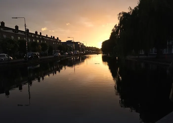 11 Portobello Harbour Отель